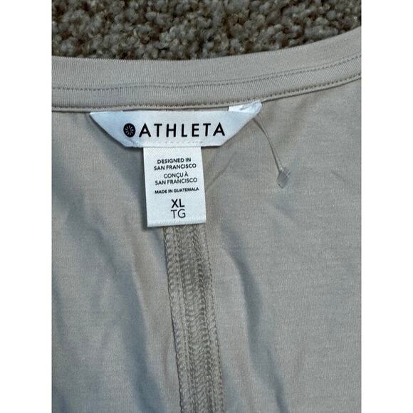 NWT - ATHLETA ESSENTIAL V-Neck Tee Shirt, size Women's XL, NEW!, Taupe/Tan - Picture 3 of 8